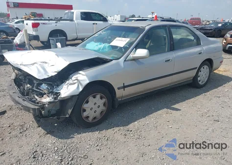 1997 Honda Accord Lx from USA, damaged, VIN 1HGCD5638VA001075